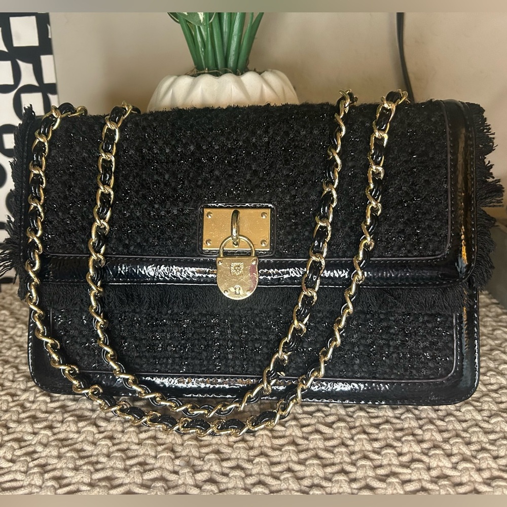 Black shoulder bag Anne Klein